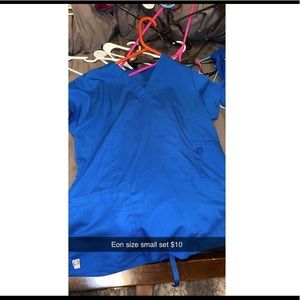 EON size small scrub set